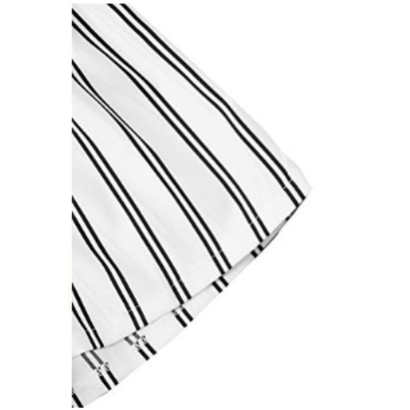 Women's Sleeveless Striped Romper - Picture 3 of 4